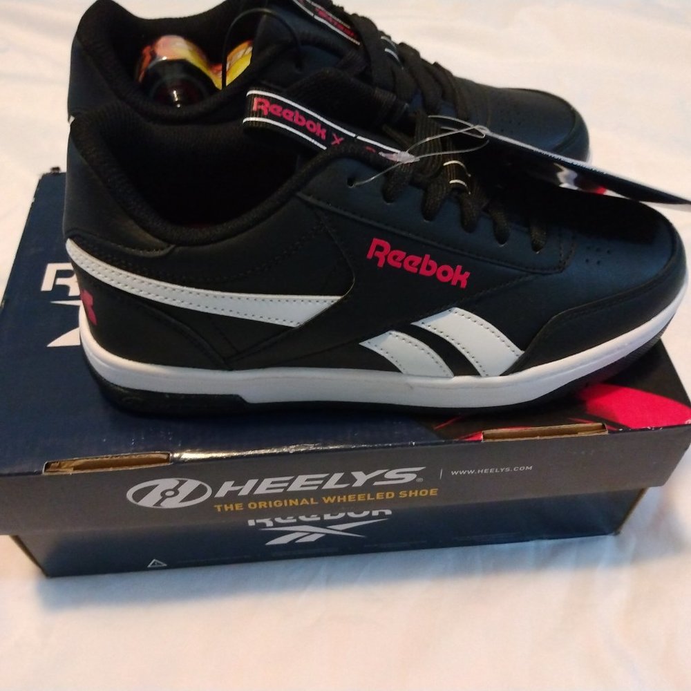 Heelys Black and White Kids Sneakers